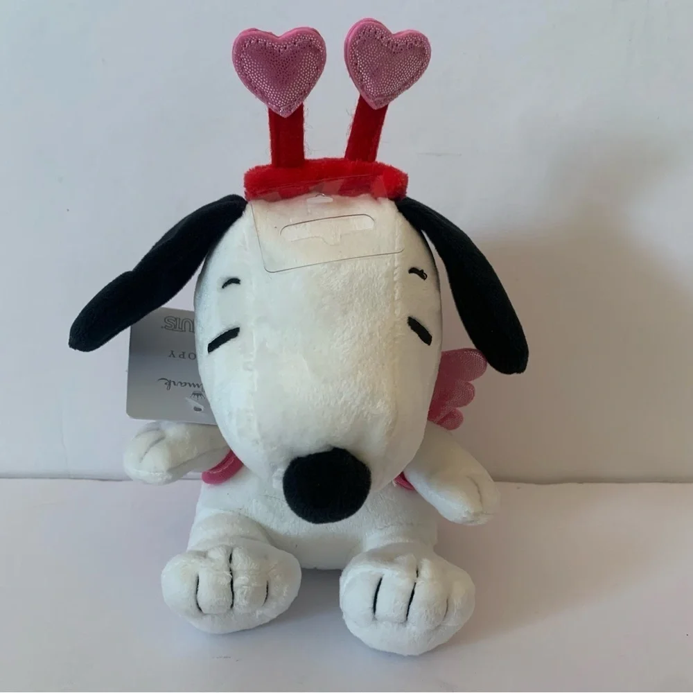 NWT. PEANUTS Snoopy Valentine’s Day Plush